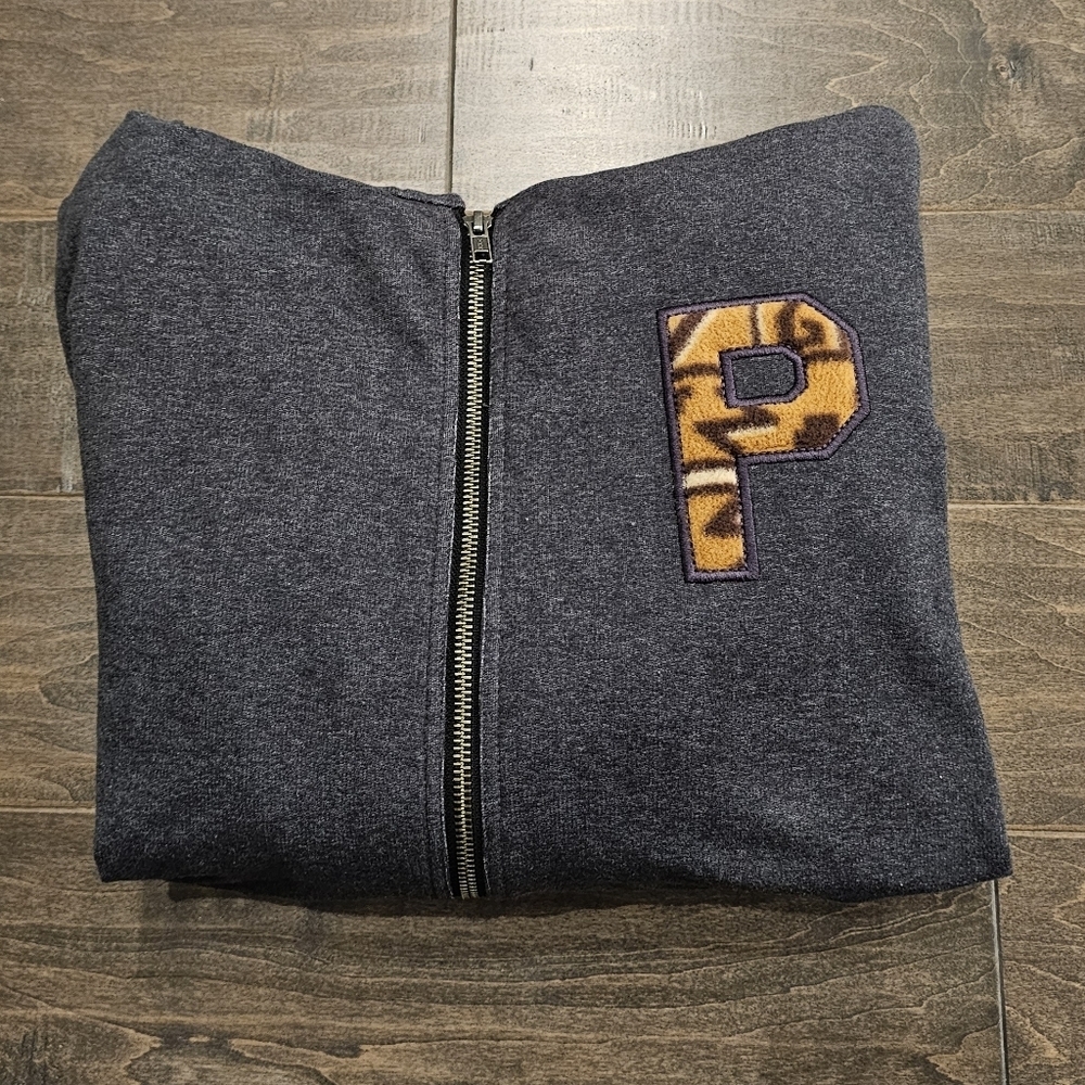 Patagonia Charcoal Full-Zip Hoodie with Orange 'P' Patch - Picture 7 of 7